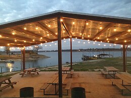 Pope's Landing Marina