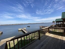 Pope's Landing Marina