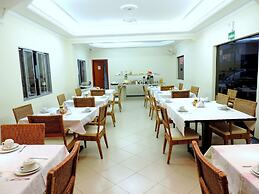 Hotel Pequeno Mundo II