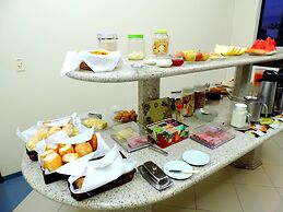 Hotel Pequeno Mundo II