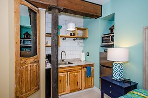 Tobacco Warehouse Inn