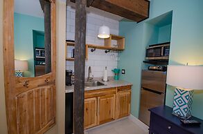 Tobacco Warehouse Inn