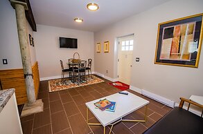 Tobacco Warehouse Inn