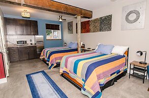 Tobacco Warehouse Inn