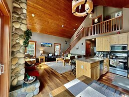 River Rock Mountain Cabin