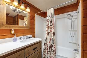 Elk Country Cabin
