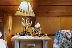 Elk Country Cabin
