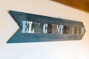 Elk Country Cabin