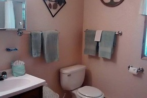 Papa`s Packwood Cabin