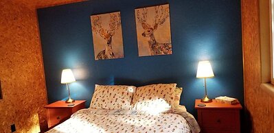 Papa`s Packwood Cabin