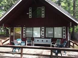 Papa`s Packwood Cabin
