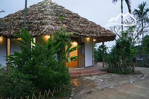 Ba Khan Village Resort