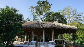 Ba Khan Village Resort