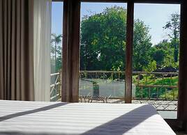 Ba Khan Village Resort