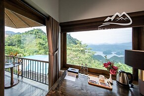 Ba Khan Village Resort