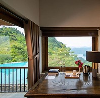 Ba Khan Village Resort