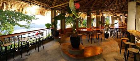 Ba Khan Village Resort