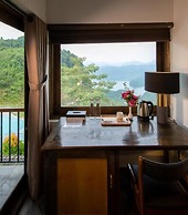 Ba Khan Village Resort