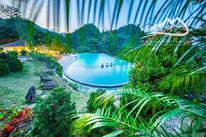 Ba Khan Village Resort