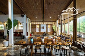 Ba Khan Village Resort