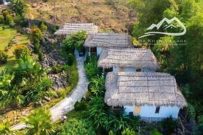 Ba Khan Village Resort