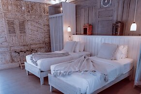 The Shacks at Sandy Bay