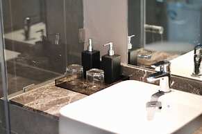 Canalis Suvarnabhumi Airport Hotel