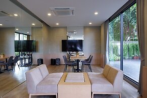 Canalis Suvarnabhumi Airport Hotel