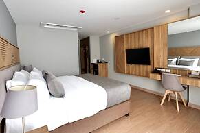 Canalis Suvarnabhumi Airport Hotel