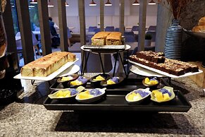 Canalis Suvarnabhumi Airport Hotel