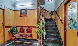 Itsy Hotels Shree Comforts