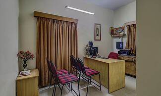 Itsy Hotels Shree Comforts