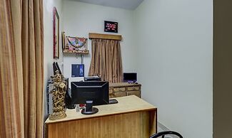 Itsy Hotels Shree Comforts