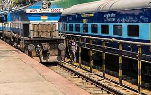 Itsy Hotels Shree Comforts