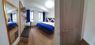Stadthotel am Adenauerplatz
