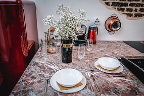 Queen Studio - LoftAffair