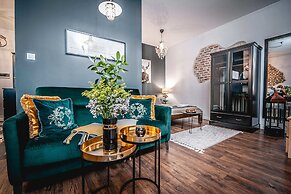 Queen Studio - LoftAffair