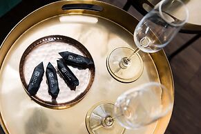 Queen Studio - LoftAffair