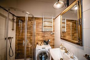 Queen Studio - LoftAffair