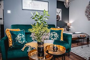 Queen Studio - LoftAffair