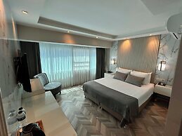 The Roomy Hotel Nişantaşı