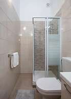 Pleasant Oriana Apartment near Sea