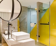 Floral Hotel Tian Cheng Airport