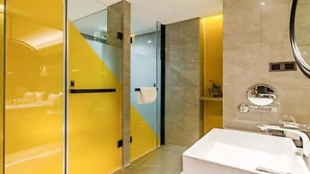 Floral Hotel Tian Cheng Airport