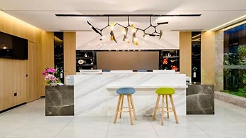 Floral Hotel Tian Cheng Airport