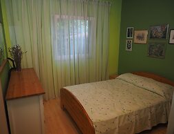 Comfortable Nena Apartment with Nice View