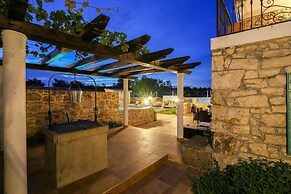Stunning Villa Bozini Dvori
