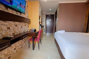 Exquisite Studio Menteng Park Apartment