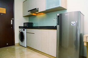Modern and Cozy Studio Menteng Park Apartment