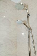 Comfy Studio Apartment at Menteng Park